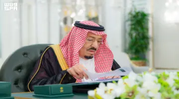 برئاسة خادم الحرمين .. مجلس الوزراء يجدّد التأكيد على المواقف الثابتة والراسخة للمملكة في دعم الجهود المبذولة لإرساء ركائز الأمن والاستقرار بالمنطقة والعالم